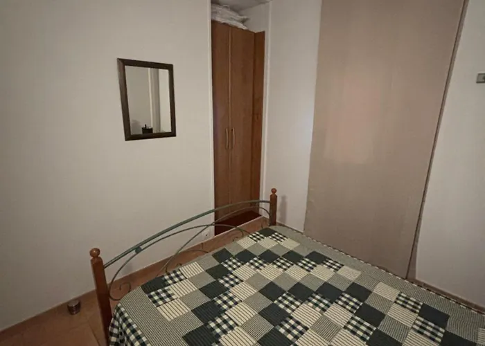 Clos Des Pins- Climatisation-parking-draps By Lcg