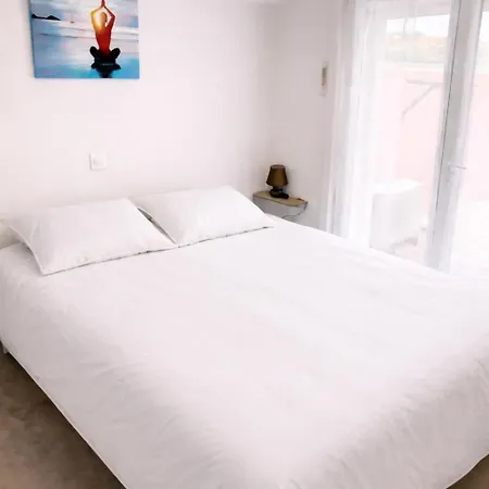 Clos Des Pins- Climatisation-parking-draps By Lcg Feriehus *